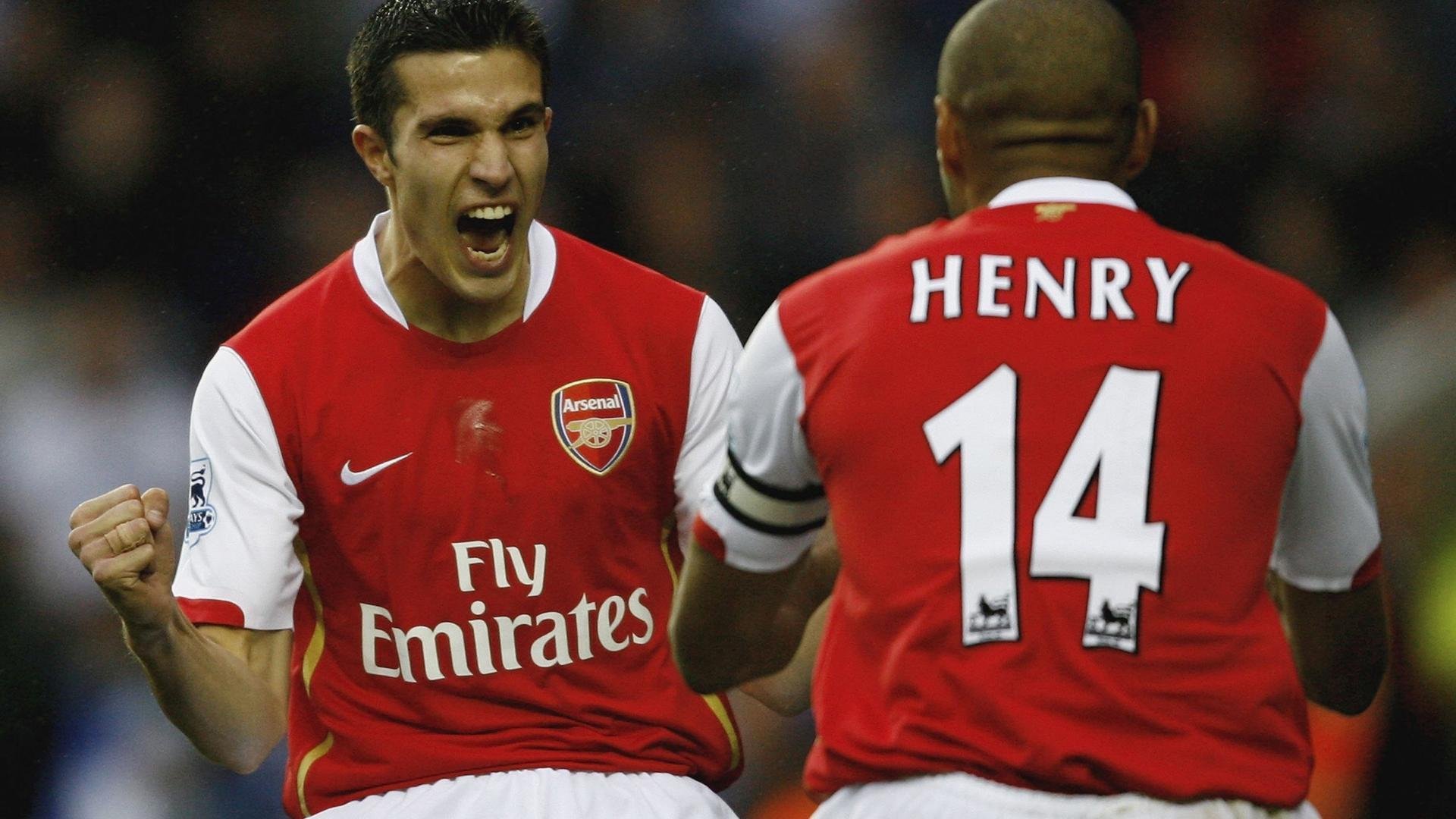 开云官网-那不勒斯对阵巴萨，弗拉霍维奇的火热状态能否点燃亚平宁的奇迹之夜？